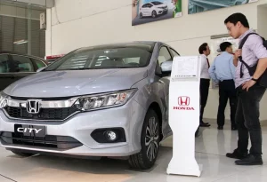 mua xe ô tô lần đầu nên chọn gì