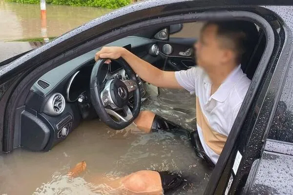 Định nghĩa xe ngập nước